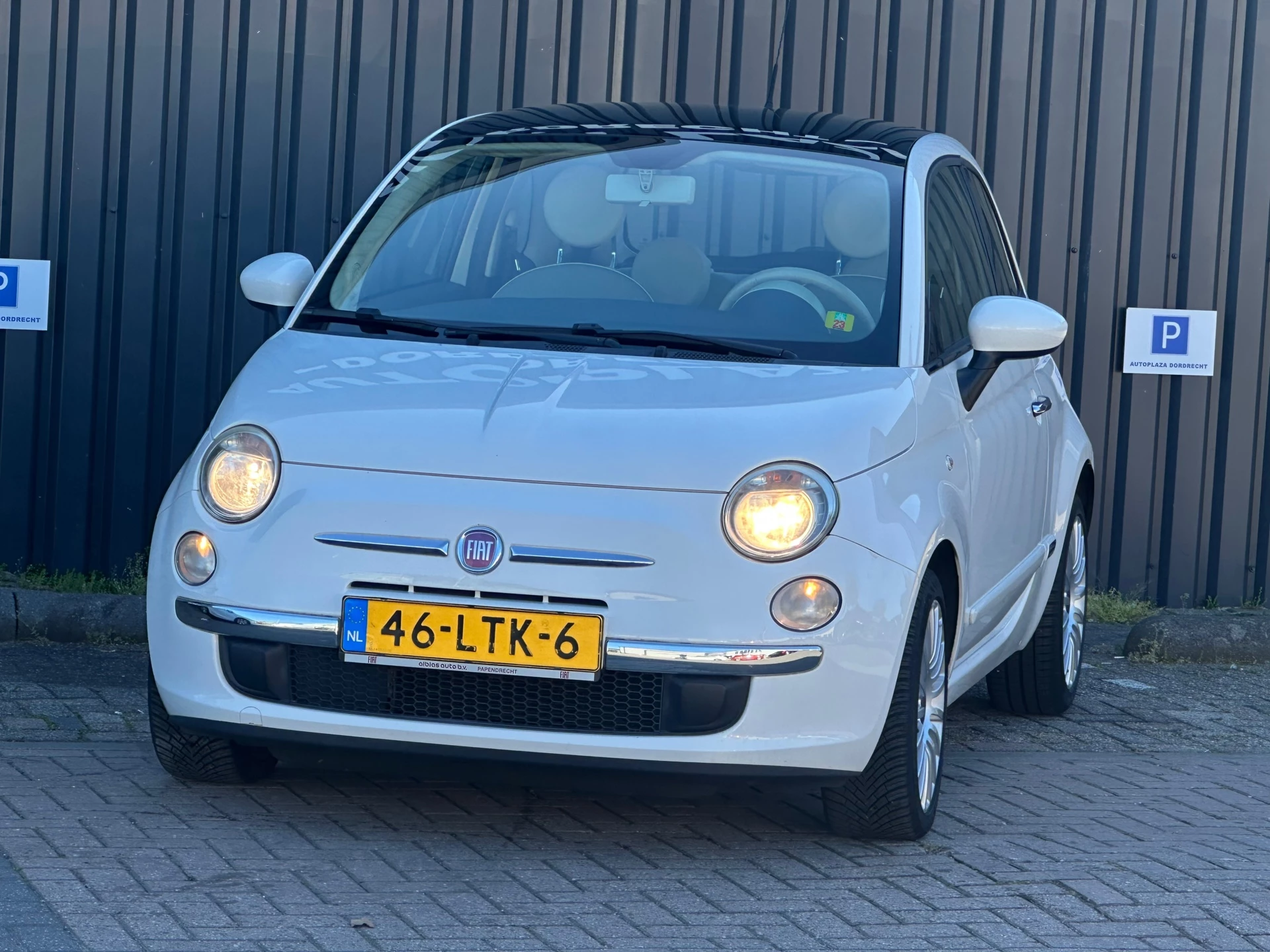 Hoofdafbeelding Fiat 500