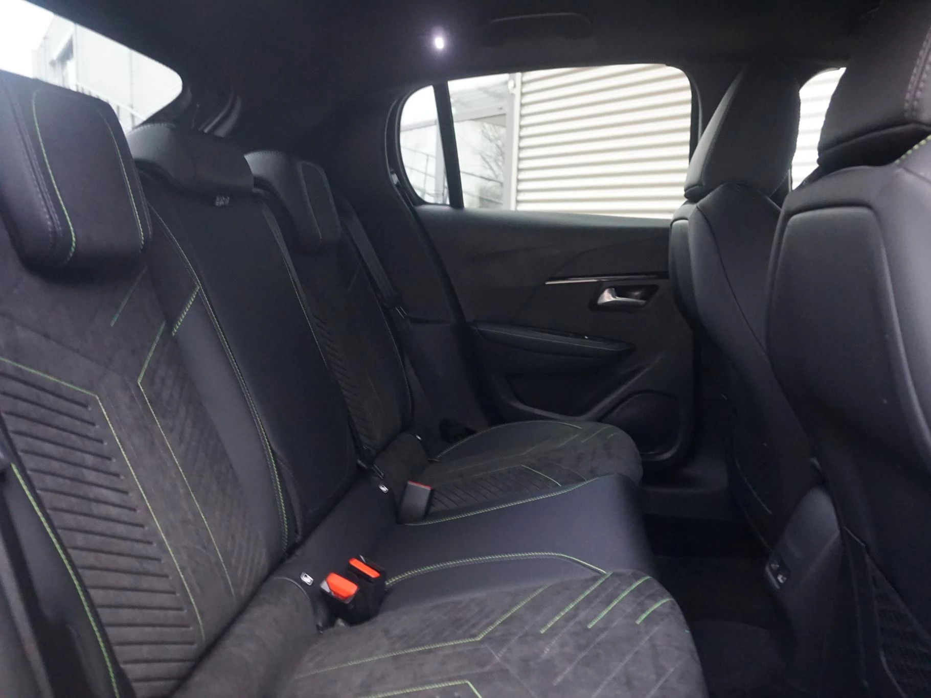 Hoofdafbeelding Peugeot e-208