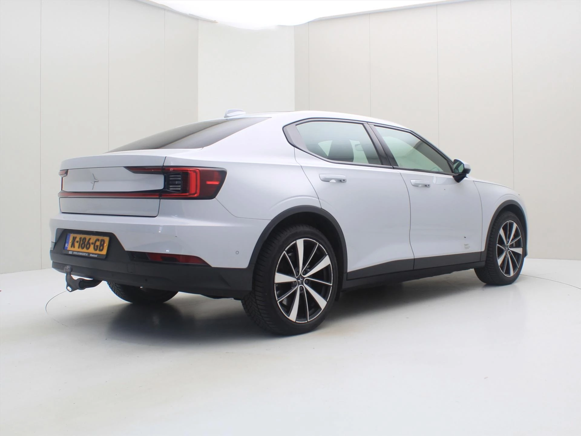 Hoofdafbeelding Polestar 2
