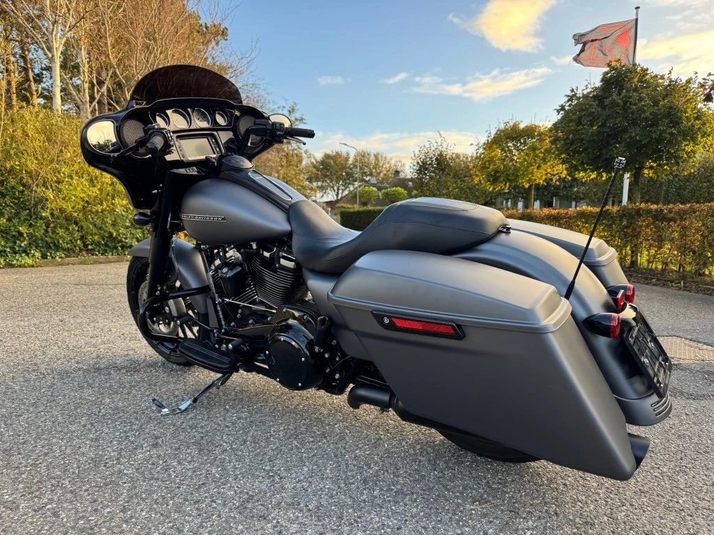 Hoofdafbeelding Harley-Davidson Street Glide