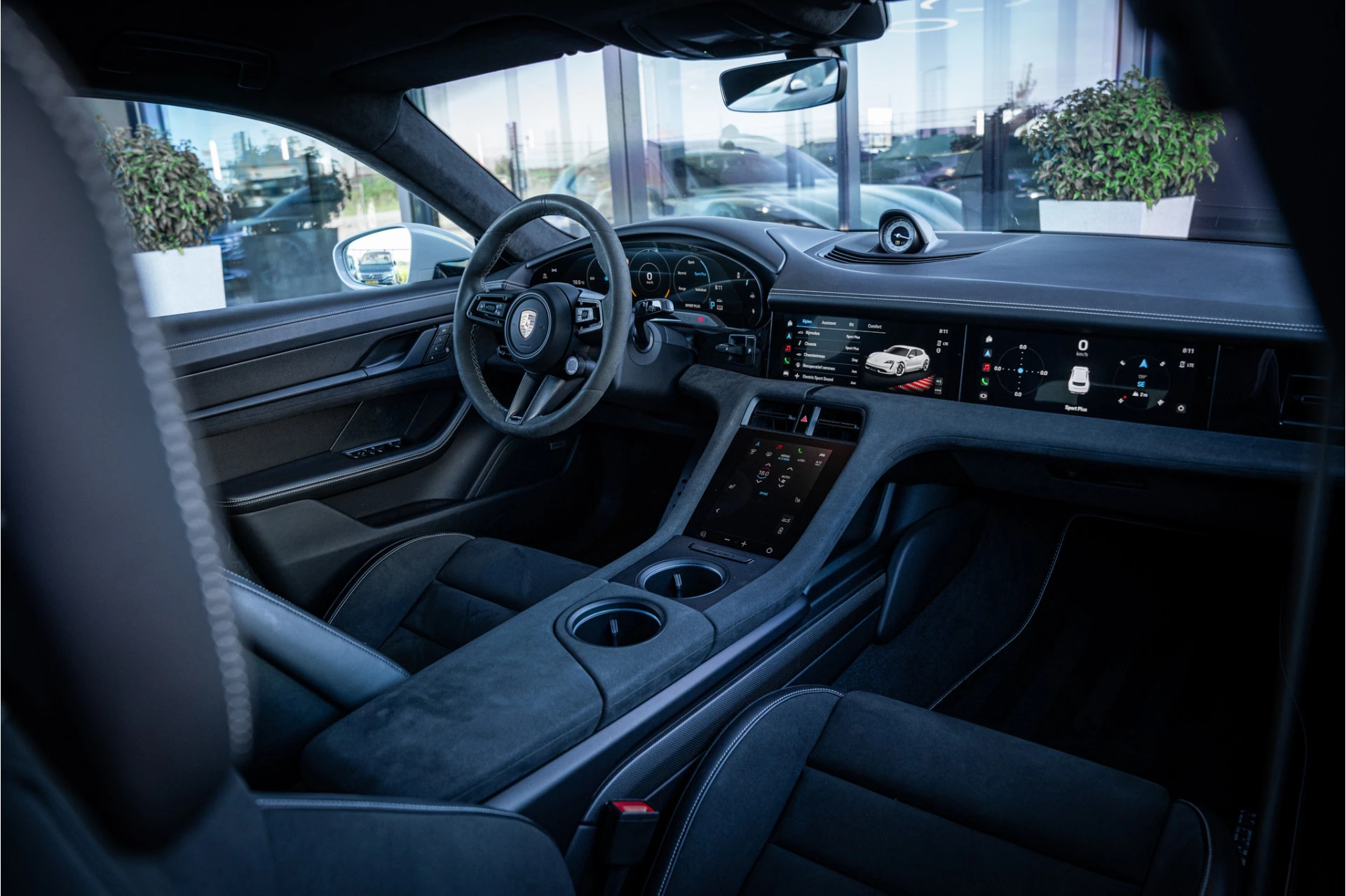 Hoofdafbeelding Porsche Taycan