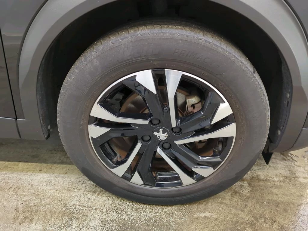 Hoofdafbeelding Peugeot e-2008