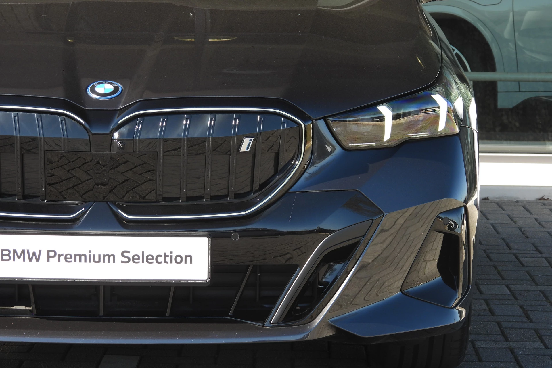 Hoofdafbeelding BMW i5