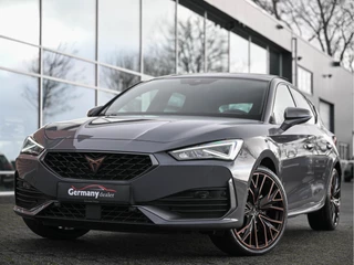 CUPRA Leon 1.4 e-Hybrid 245pk VZ Copper Edition Pano LED Dodehoek Lane Ass Stuur/Stoelverw