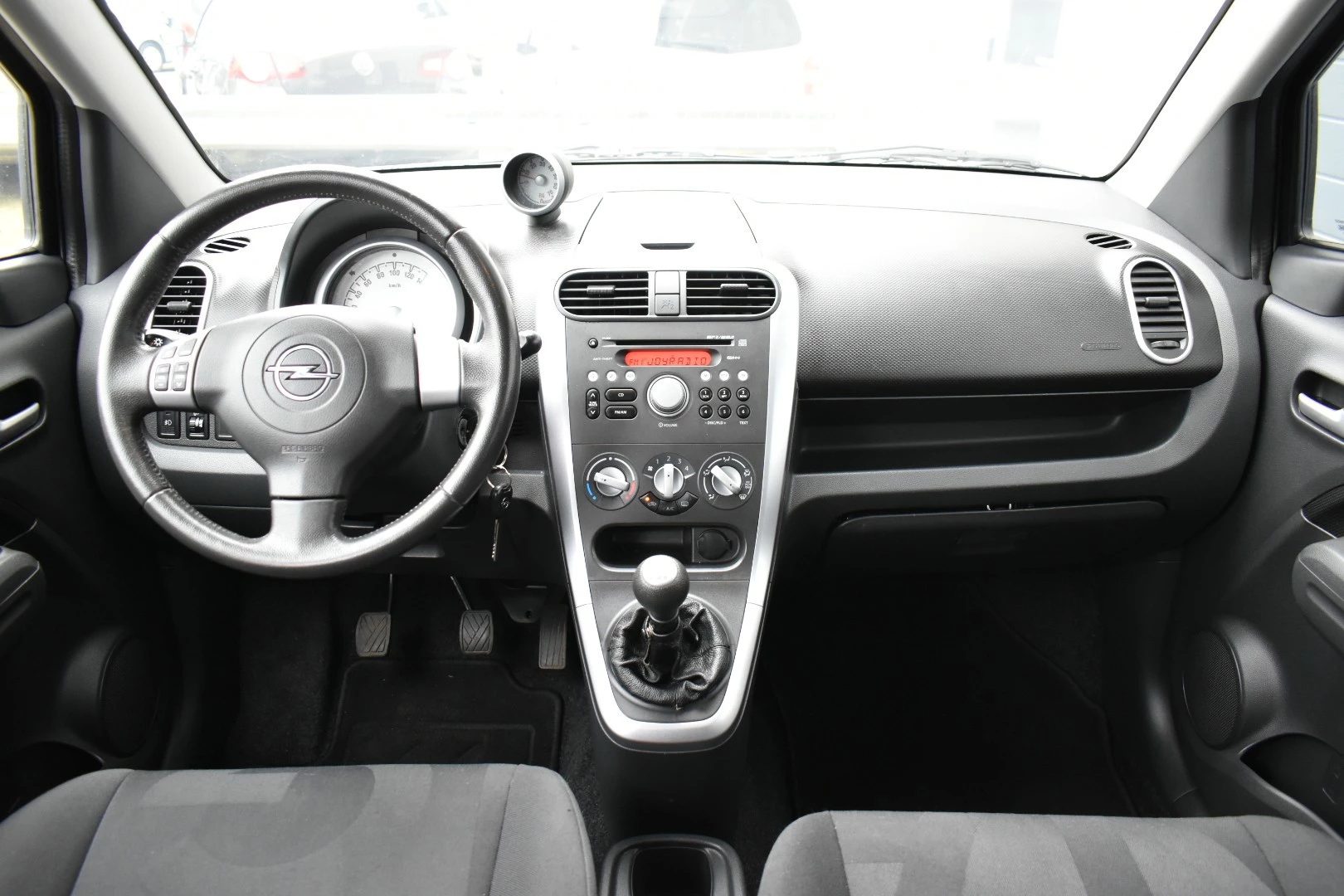 Hoofdafbeelding Opel Agila