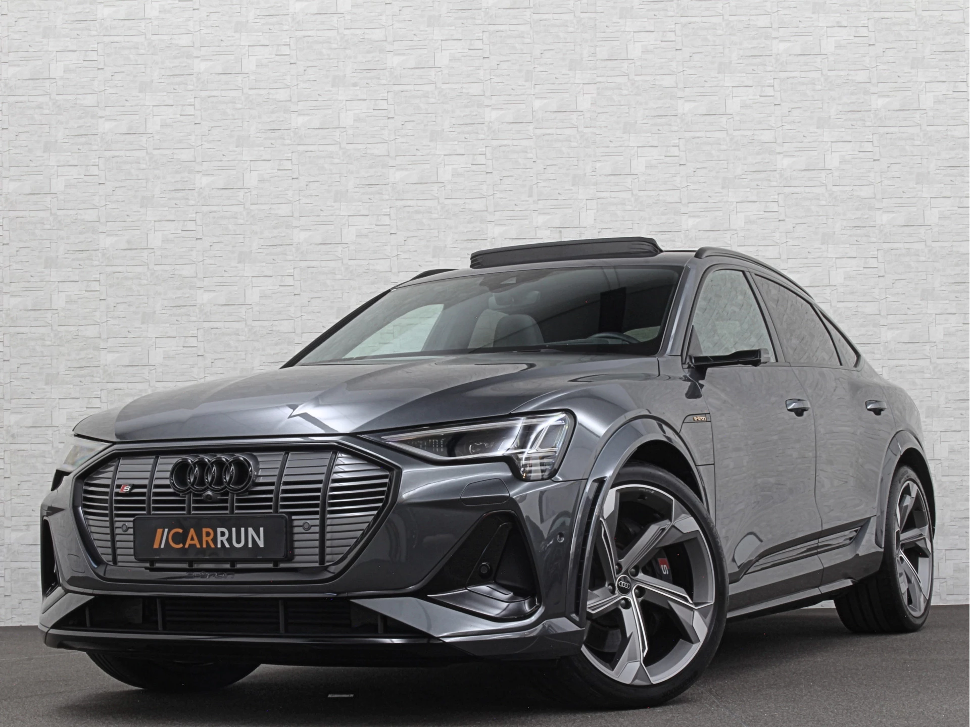 Hoofdafbeelding Audi e-tron