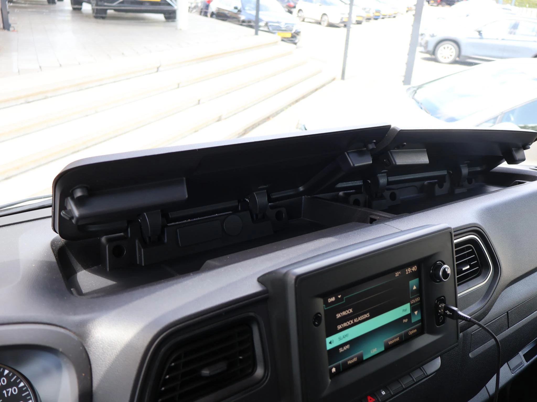 Hoofdafbeelding Nissan NV400