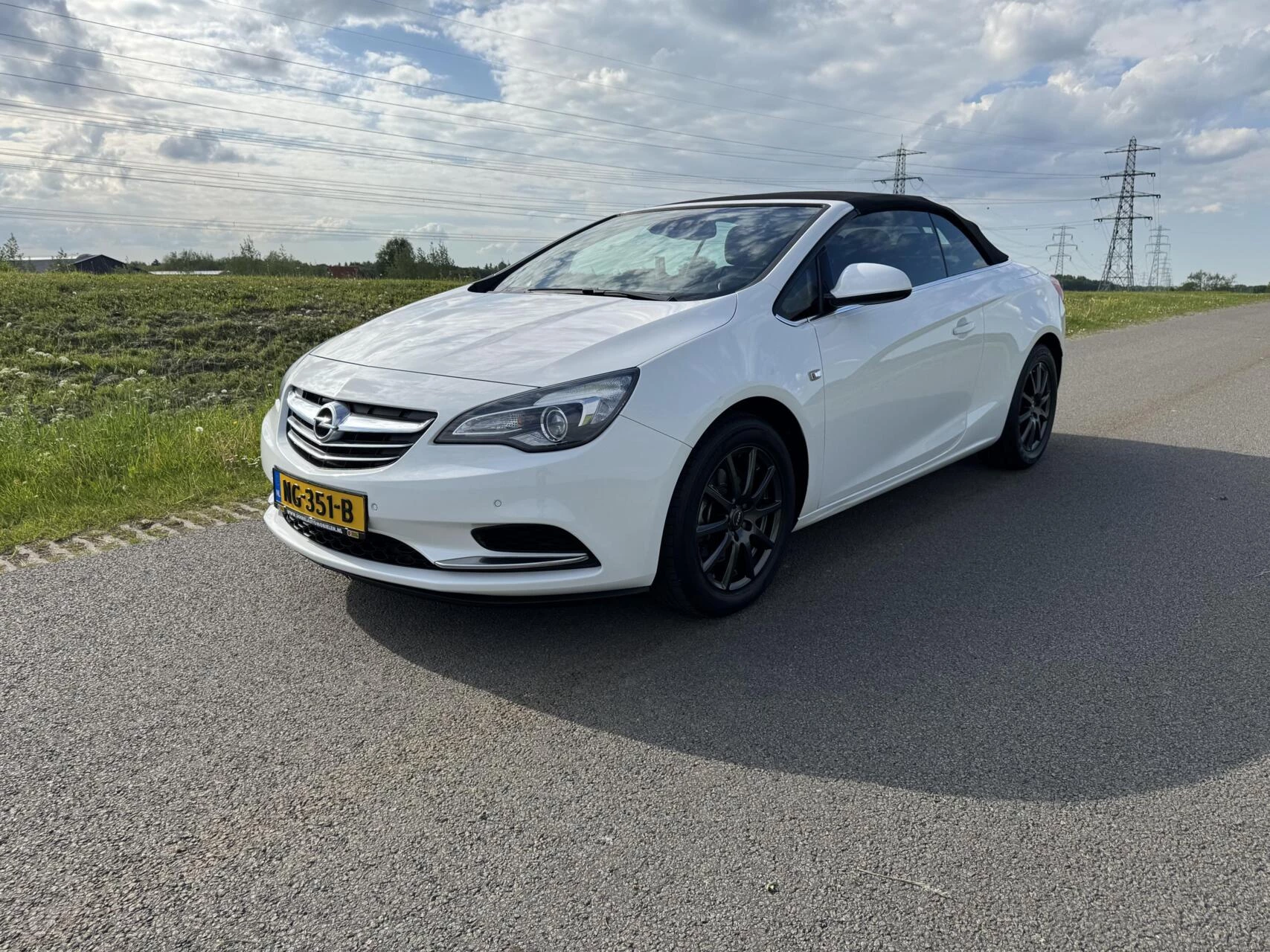 Hoofdafbeelding Opel Cascada