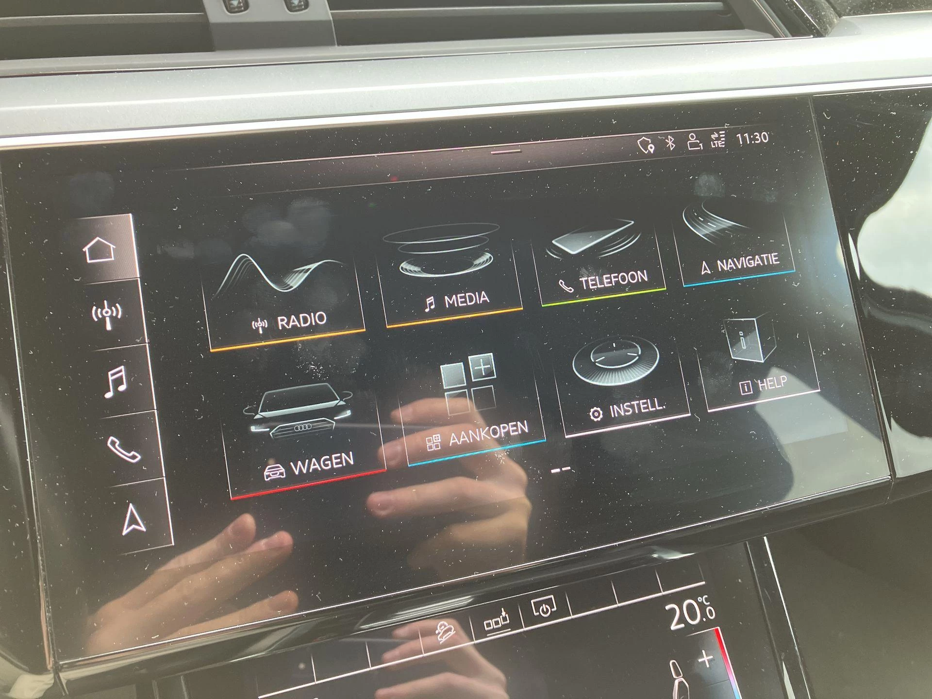 Hoofdafbeelding Audi e-tron