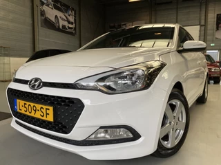 Hyundai i20 1.2 HP i-Motion Stoelverwarming, Trekhaak