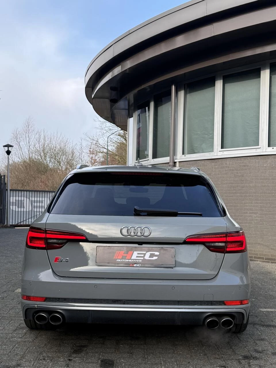 Hoofdafbeelding Audi S4