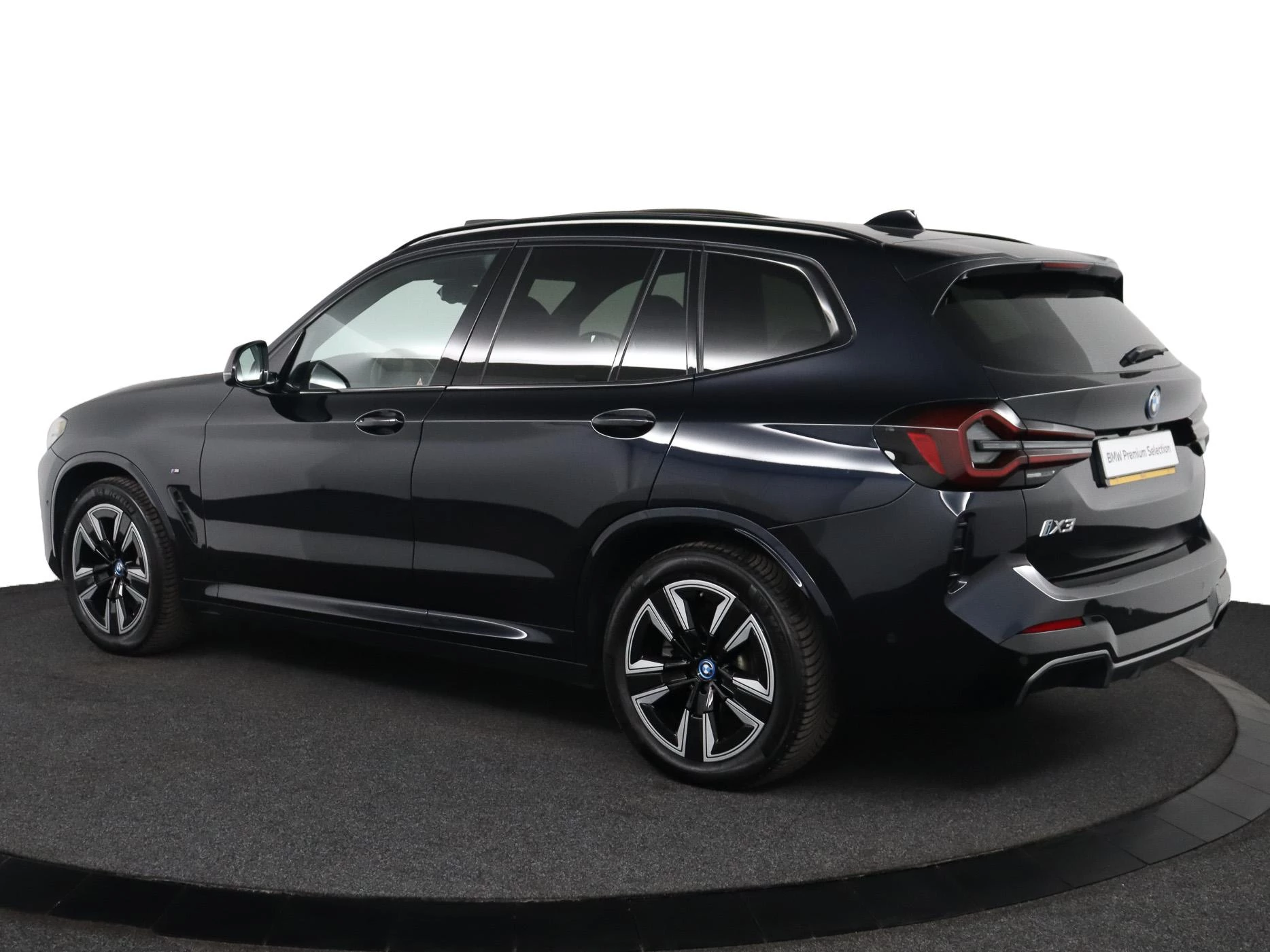 Hoofdafbeelding BMW iX3