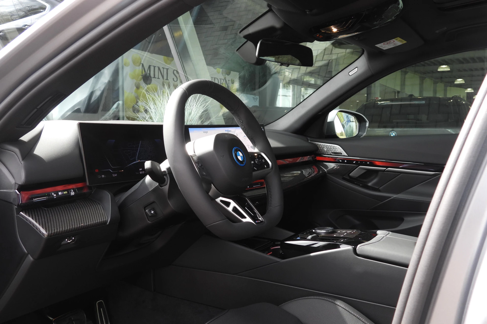 Hoofdafbeelding BMW i5