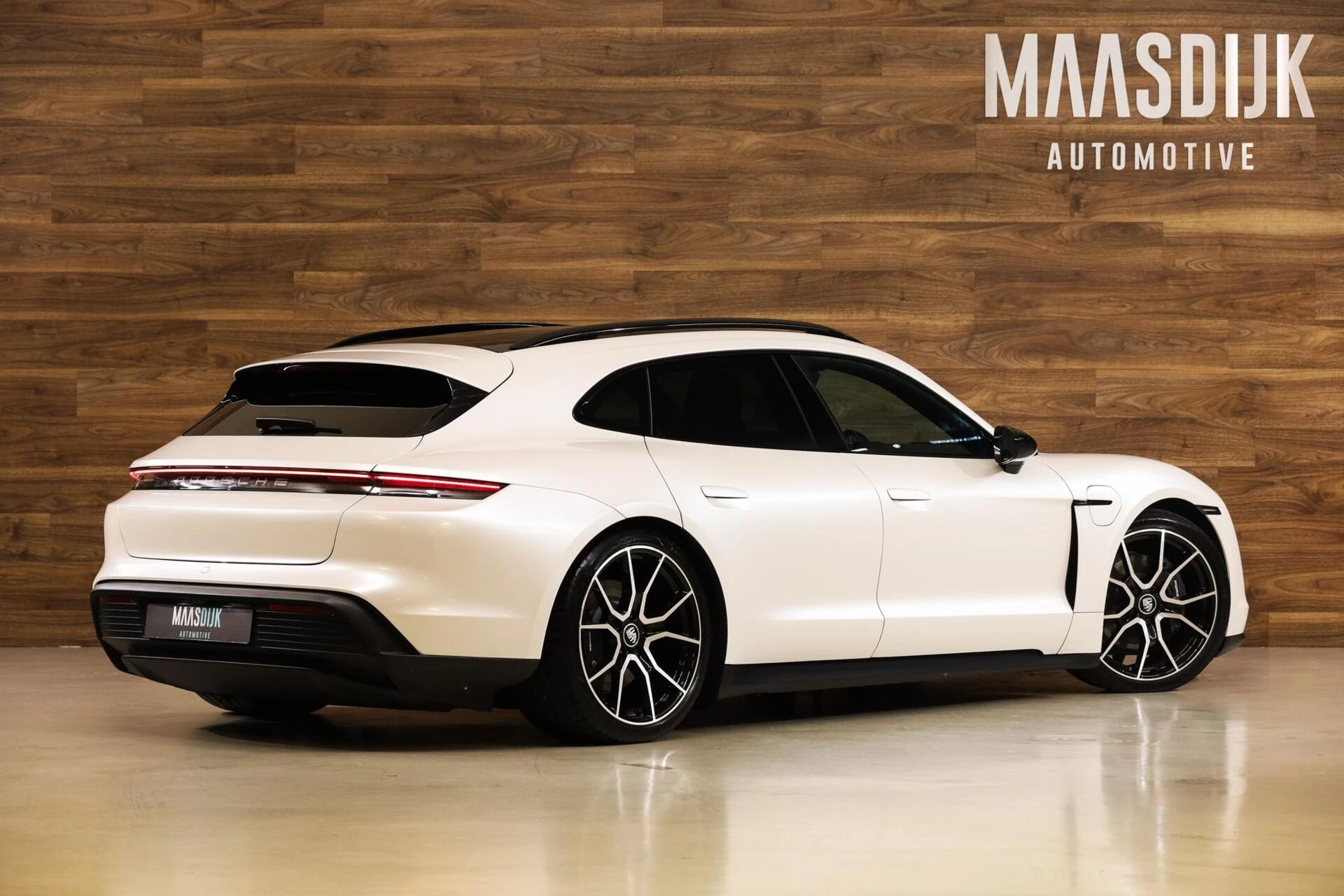 Hoofdafbeelding Porsche Taycan