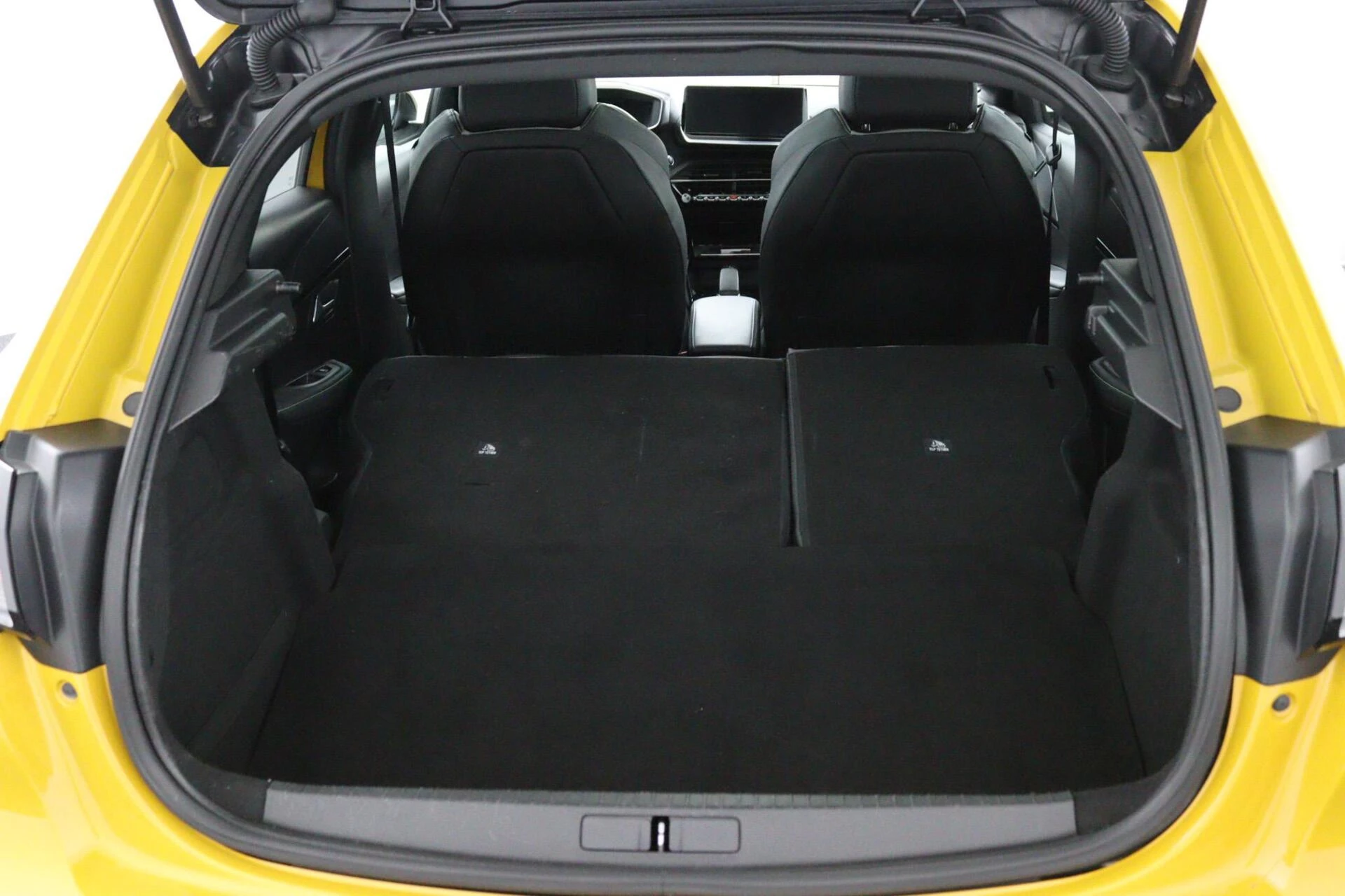 Hoofdafbeelding Peugeot e-208