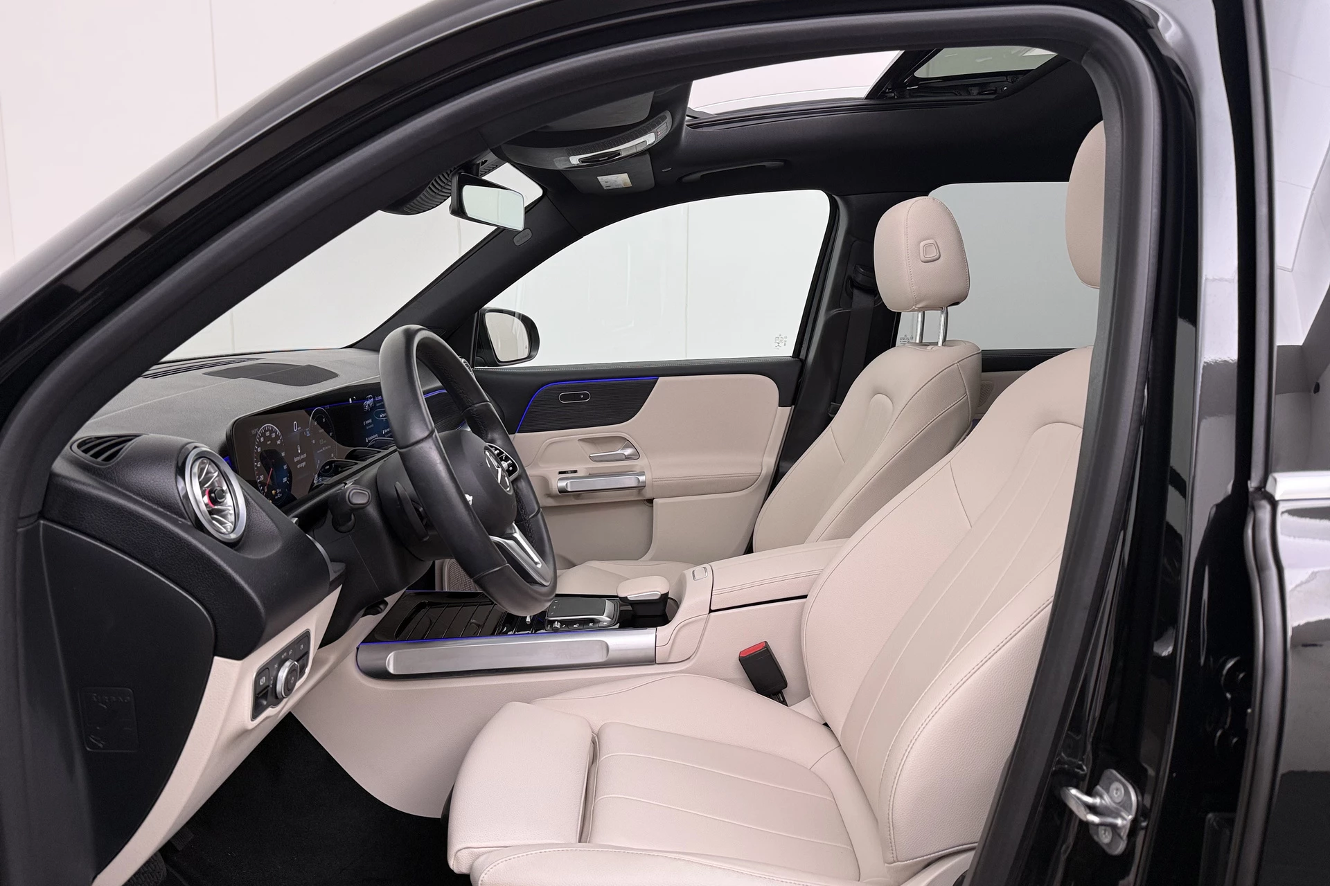 Hoofdafbeelding Mercedes-Benz EQB