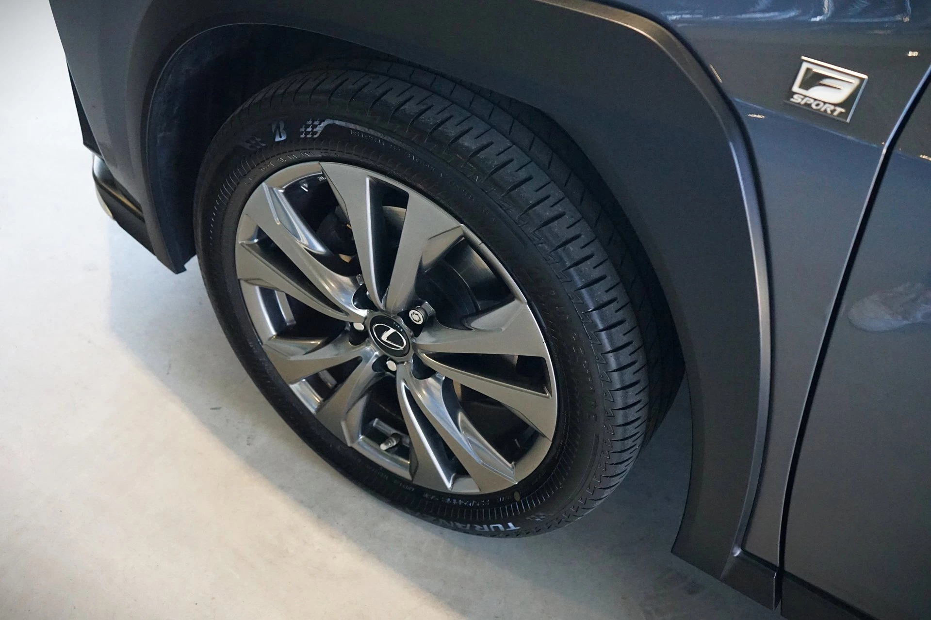 Hoofdafbeelding Lexus UX