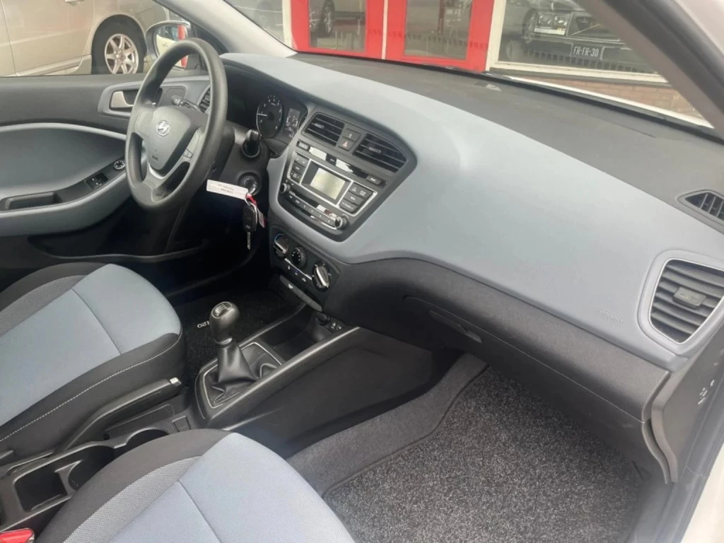 Hoofdafbeelding Hyundai i20