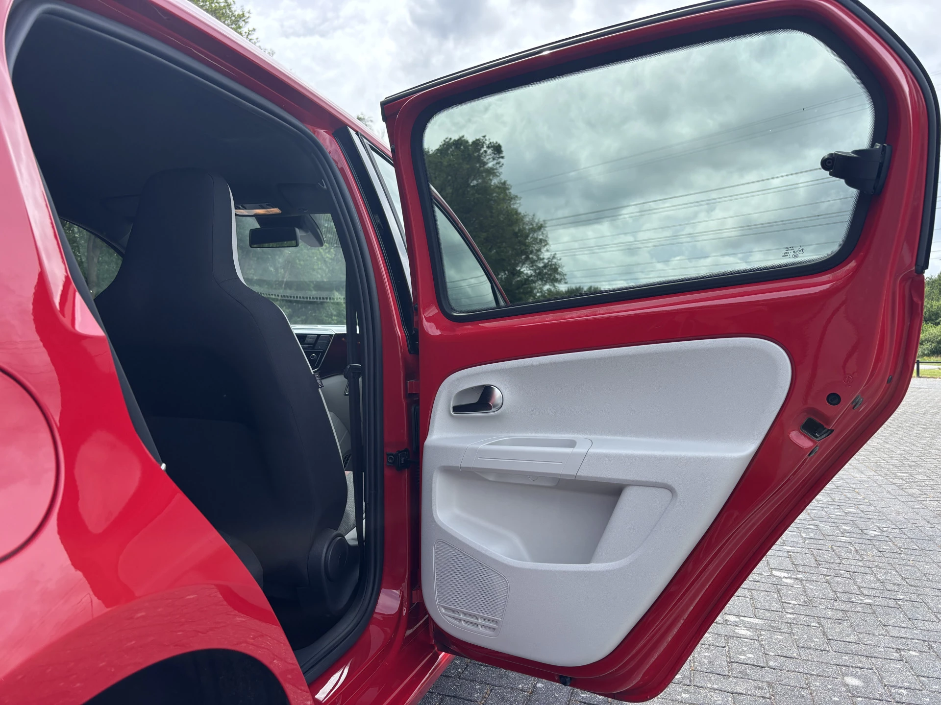 Hoofdafbeelding Volkswagen up!