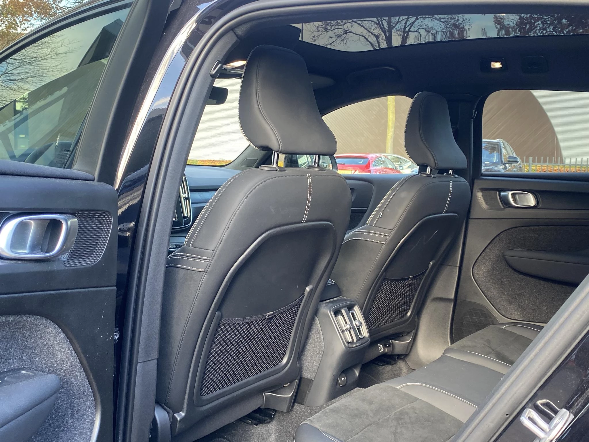 Hoofdafbeelding Volvo C40