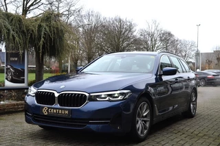Hoofdafbeelding BMW 5 Serie BMW 5 Serie 530e Touring - Head Up - Driving Assistant