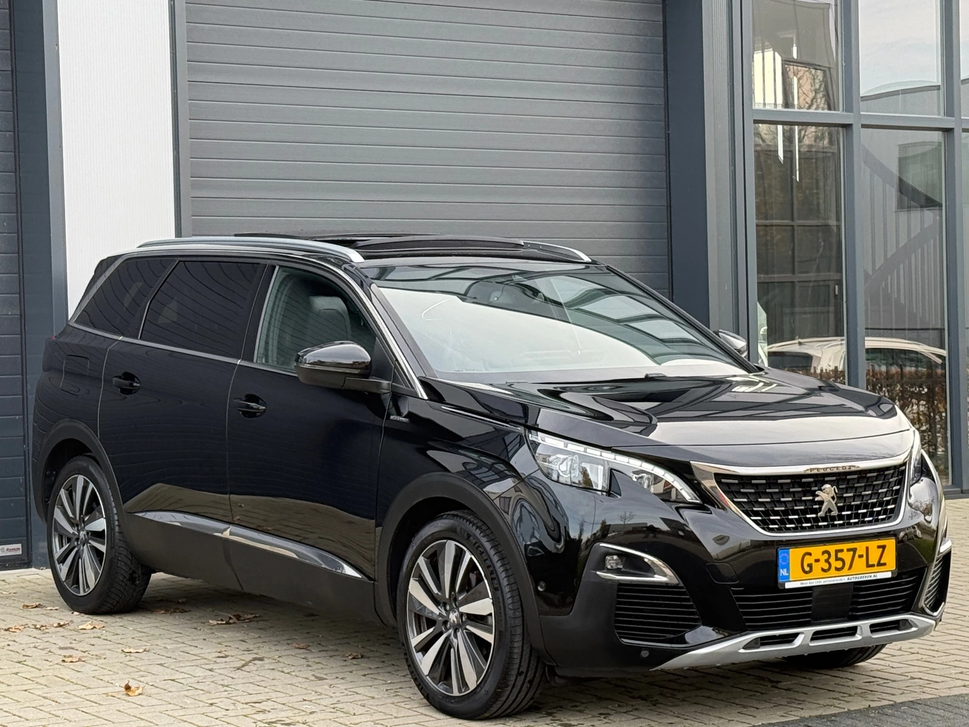 Hoofdafbeelding Peugeot 5008