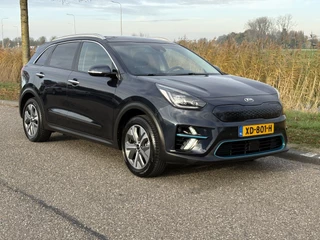 Kia e-Niro ExecutiveLine 64 kWh |Memory|JBL|Camera|Stoel verw. + koeling|All Season|Parkeers voor|Keyless