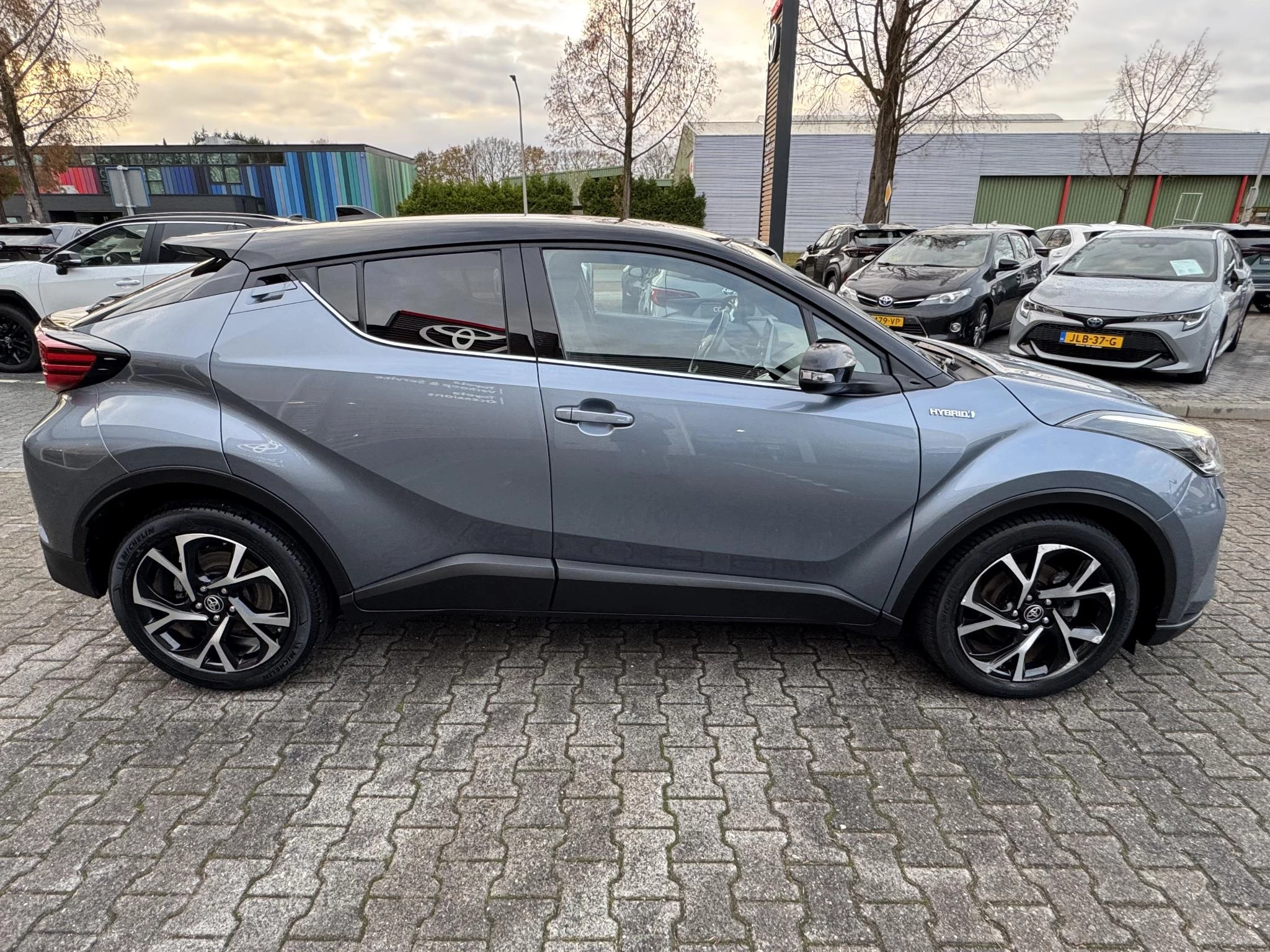 Hoofdafbeelding Toyota C-HR