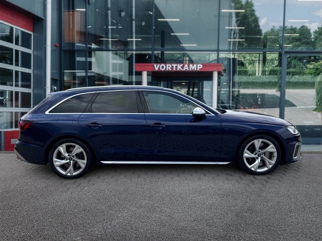 Hoofdafbeelding Audi S4