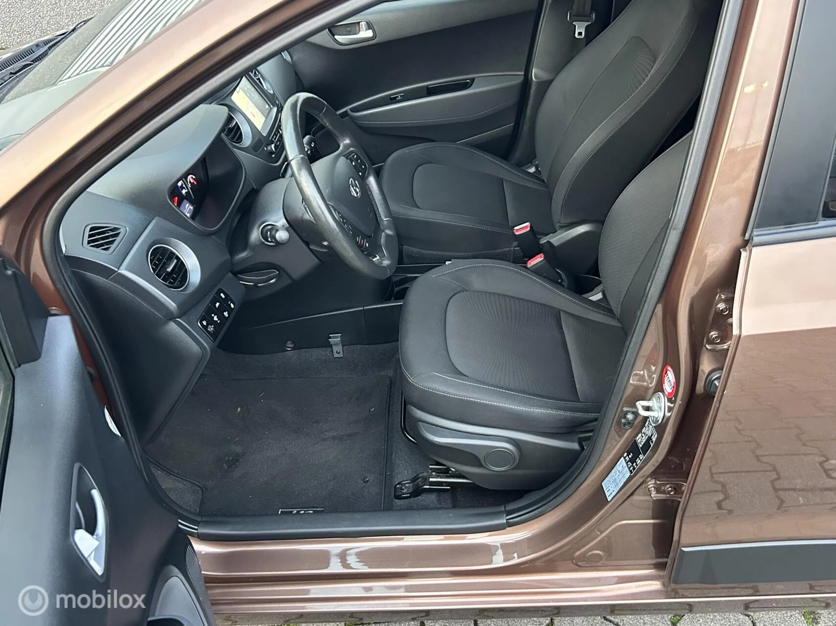 Hoofdafbeelding Hyundai i10