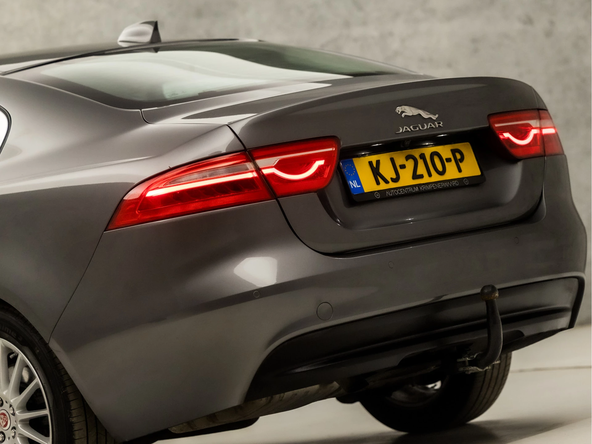 Hoofdafbeelding Jaguar XE