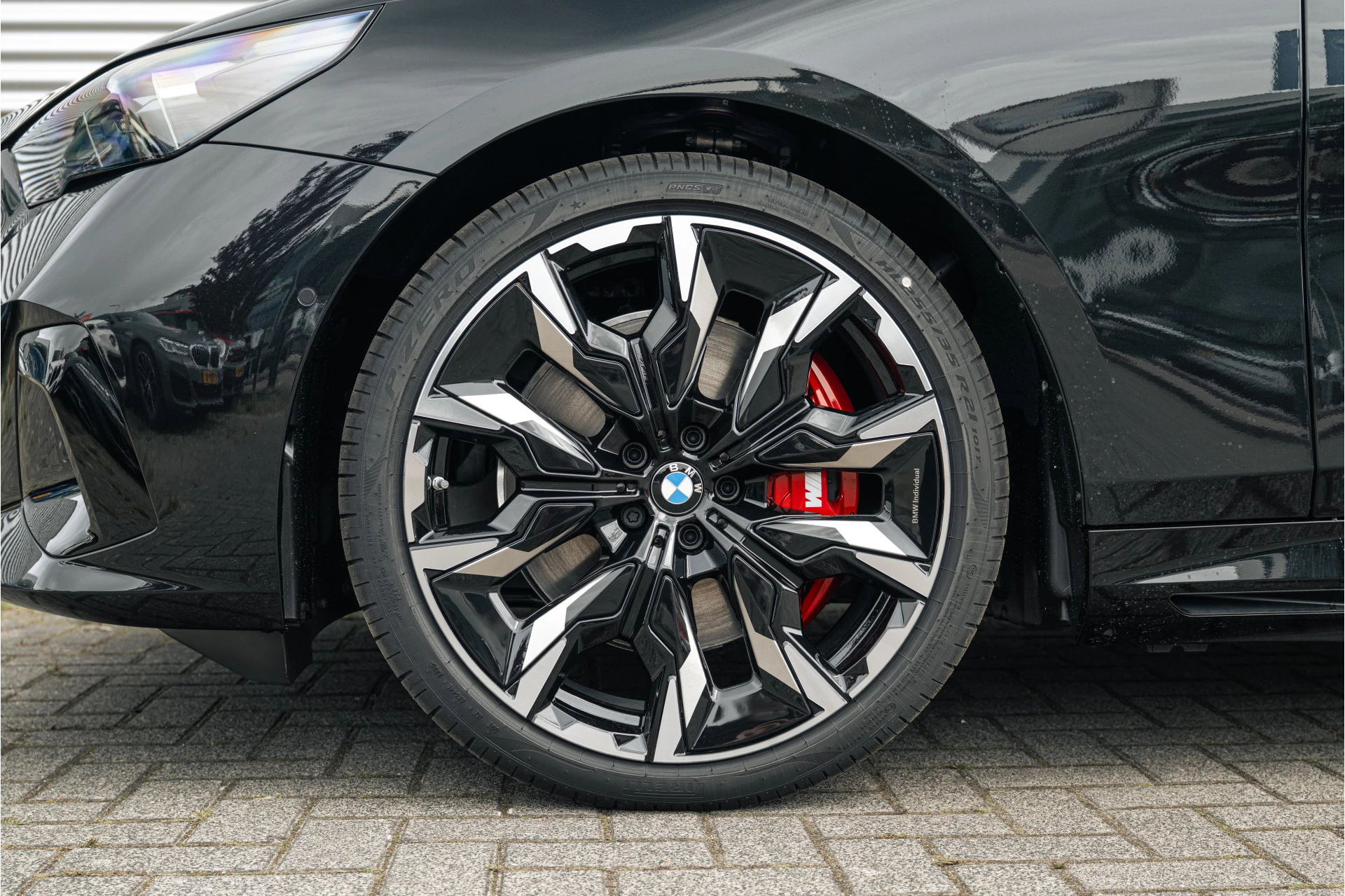 Hoofdafbeelding BMW i5