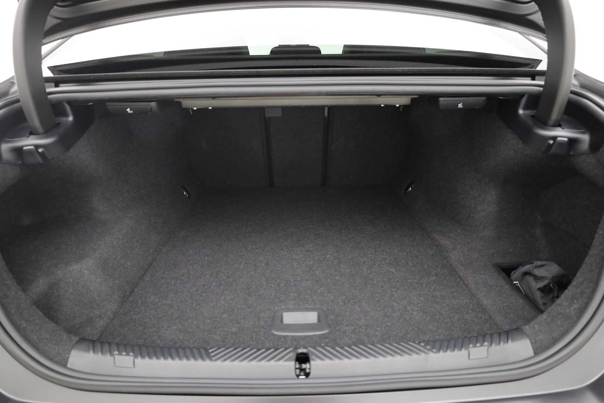 Hoofdafbeelding BMW i5