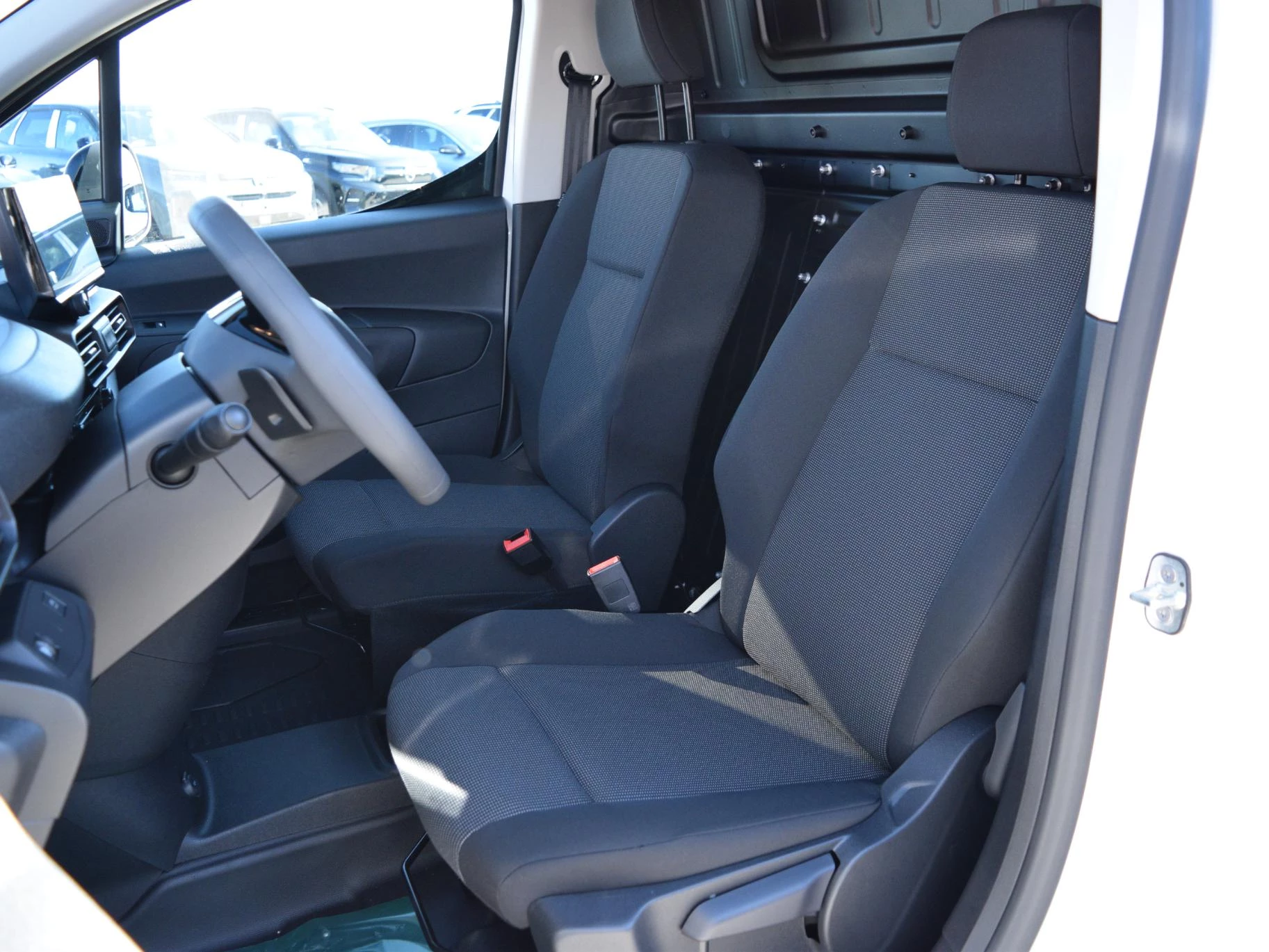 Hoofdafbeelding Peugeot e-Partner