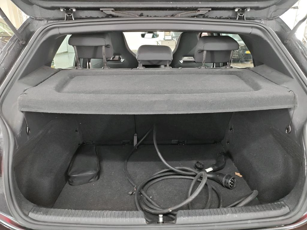 Hoofdafbeelding CUPRA Born