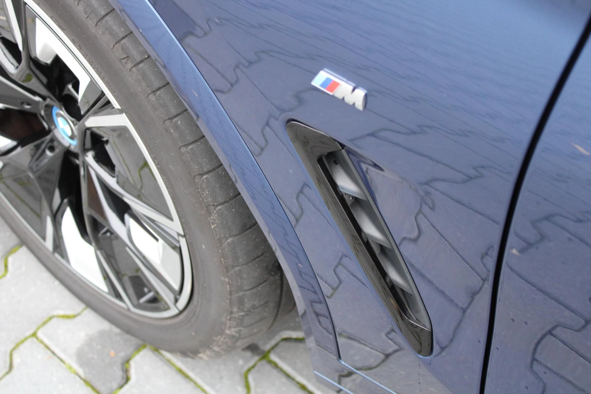 Hoofdafbeelding BMW iX3