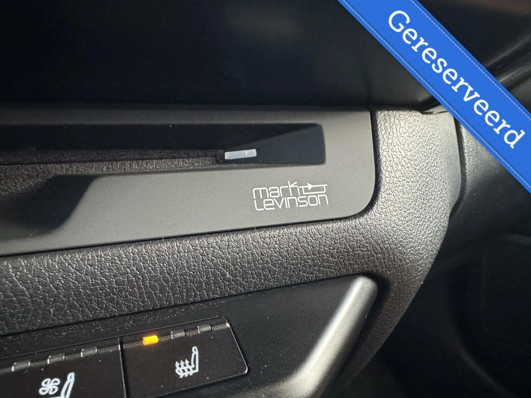 Hoofdafbeelding Lexus UX