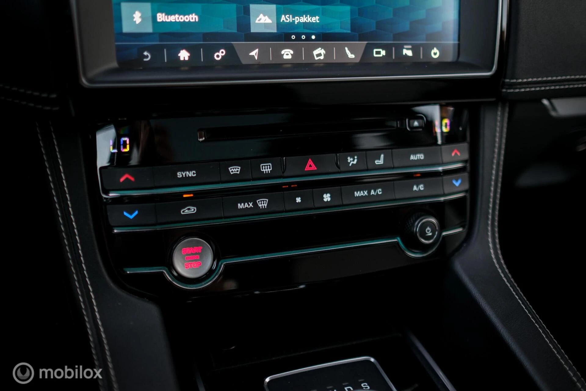 Hoofdafbeelding Jaguar F-PACE