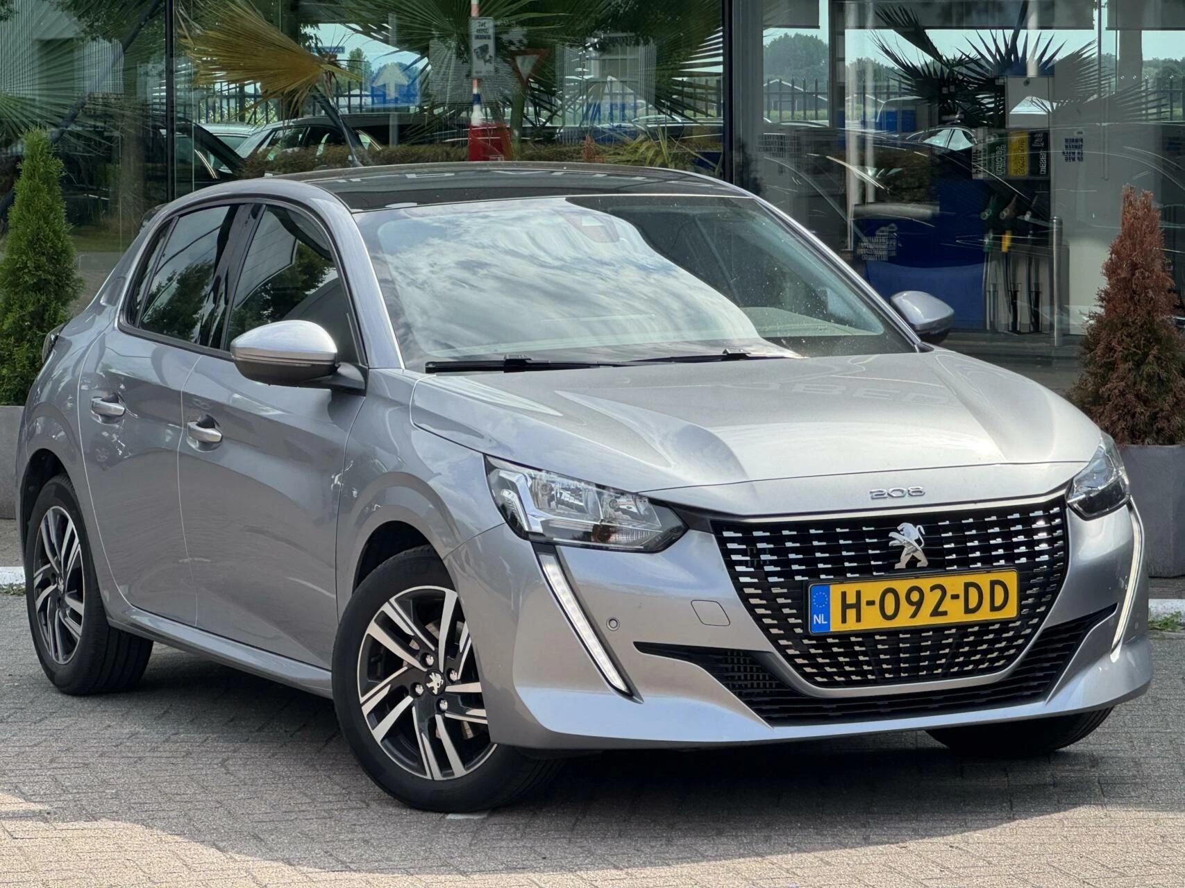 Hoofdafbeelding Peugeot 208
