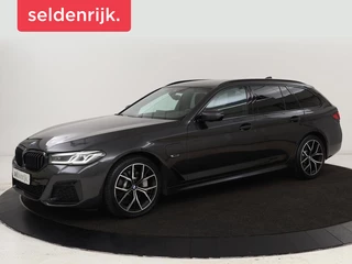 BMW 5-serie 530e xDrive M Sport | Leder |  Stoel & stuurverwarming | Sfeerverlichting | Adaptief LED | Carplay | Camera | Live cockpit | Navigatie