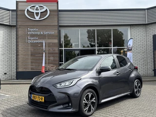 Toyota Yaris HYBRID 115 DYNAMIC COMFORT PACK STOEL/STUURVERW PARK-SENSOREN BLIND-SPOT APPLE/ANDROID KEYLESS 16" LM-VELGEN