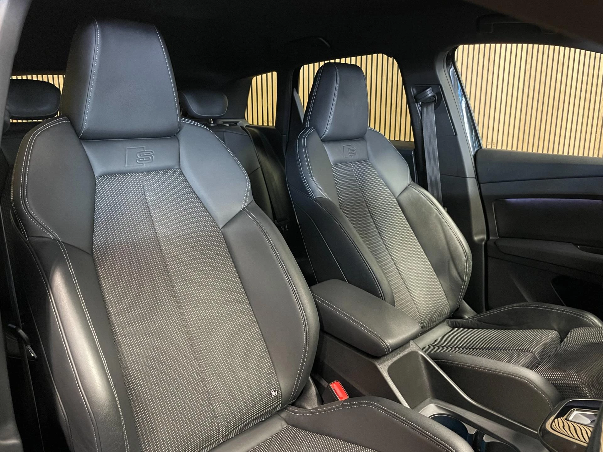 Hoofdafbeelding Audi Q4 e-tron