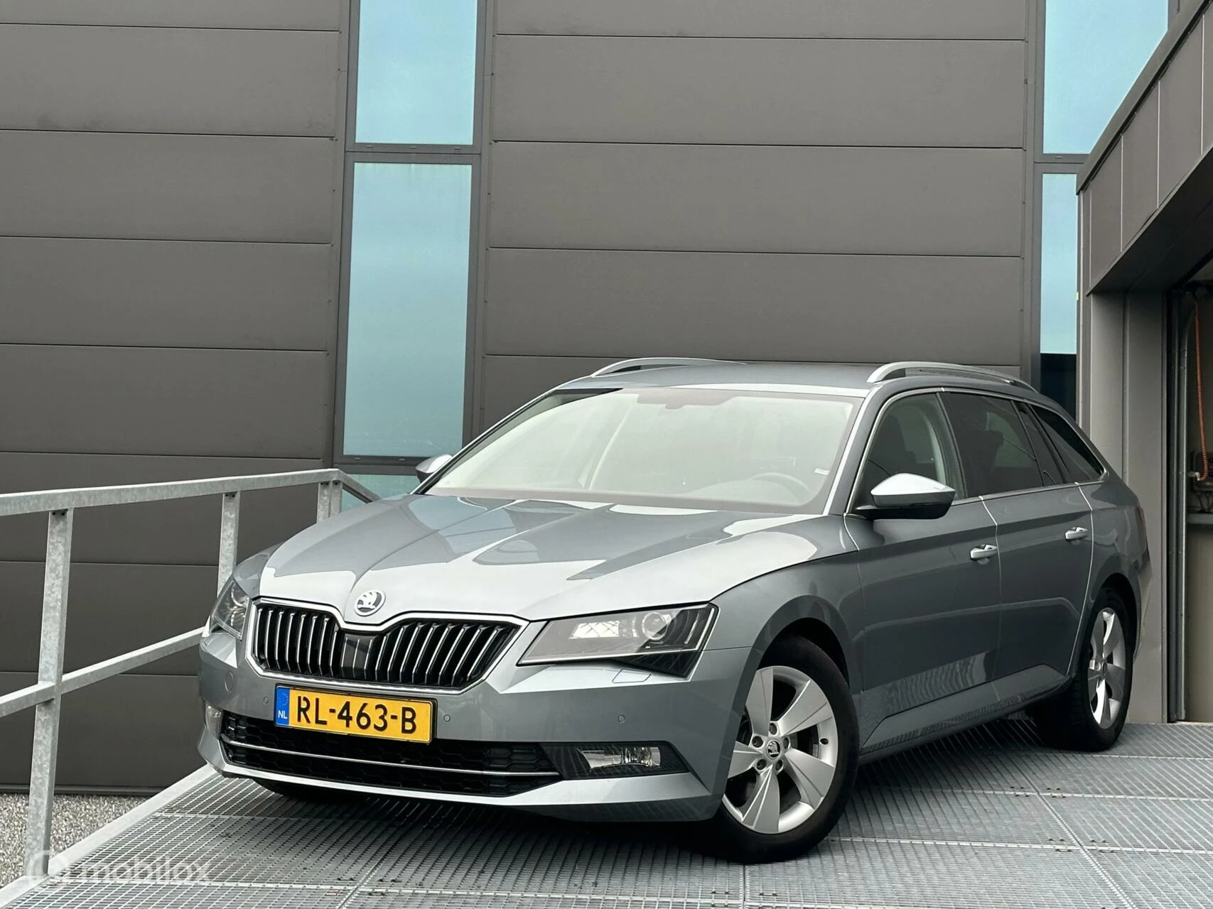 Hoofdafbeelding Škoda Superb