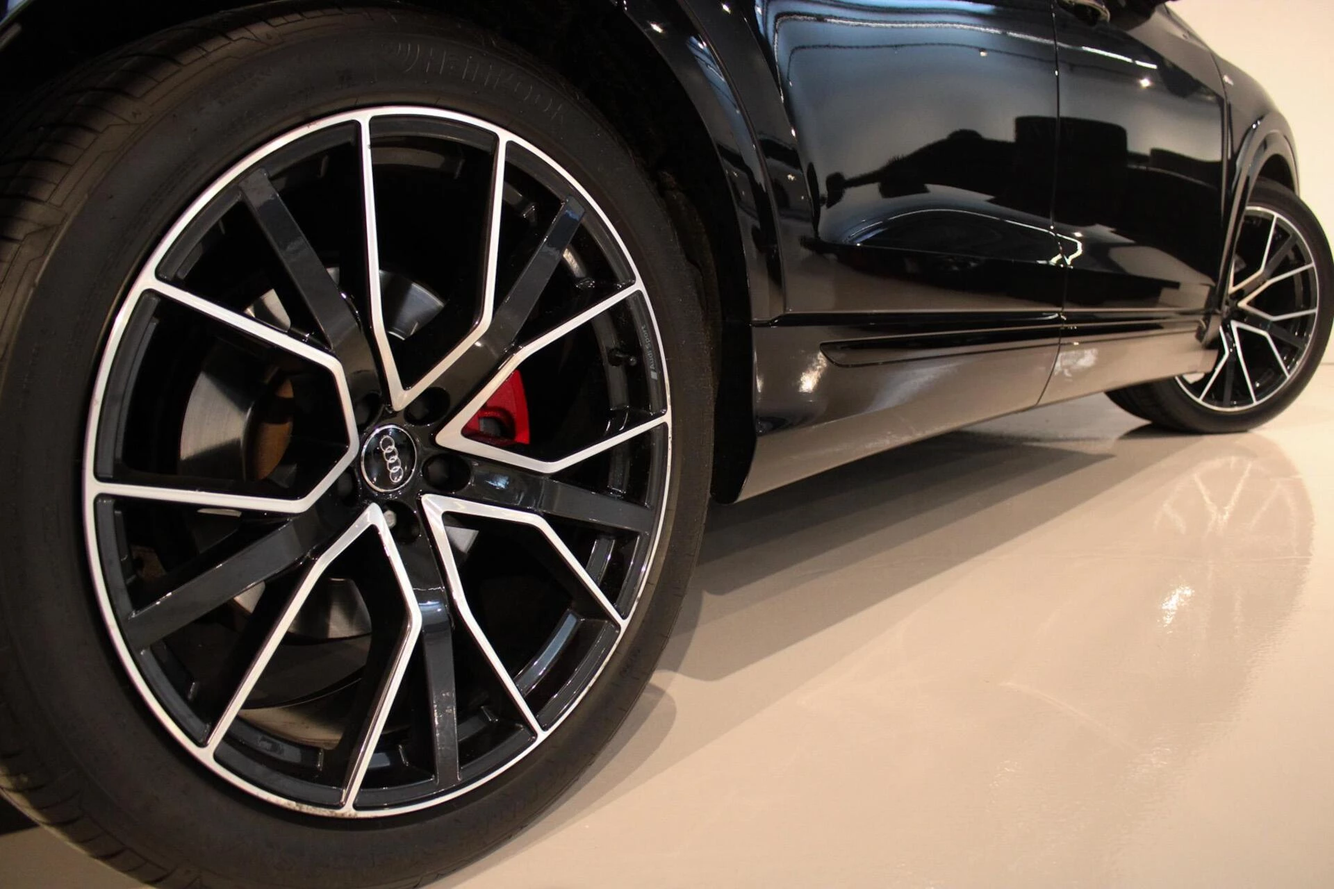 Hoofdafbeelding Audi Q8