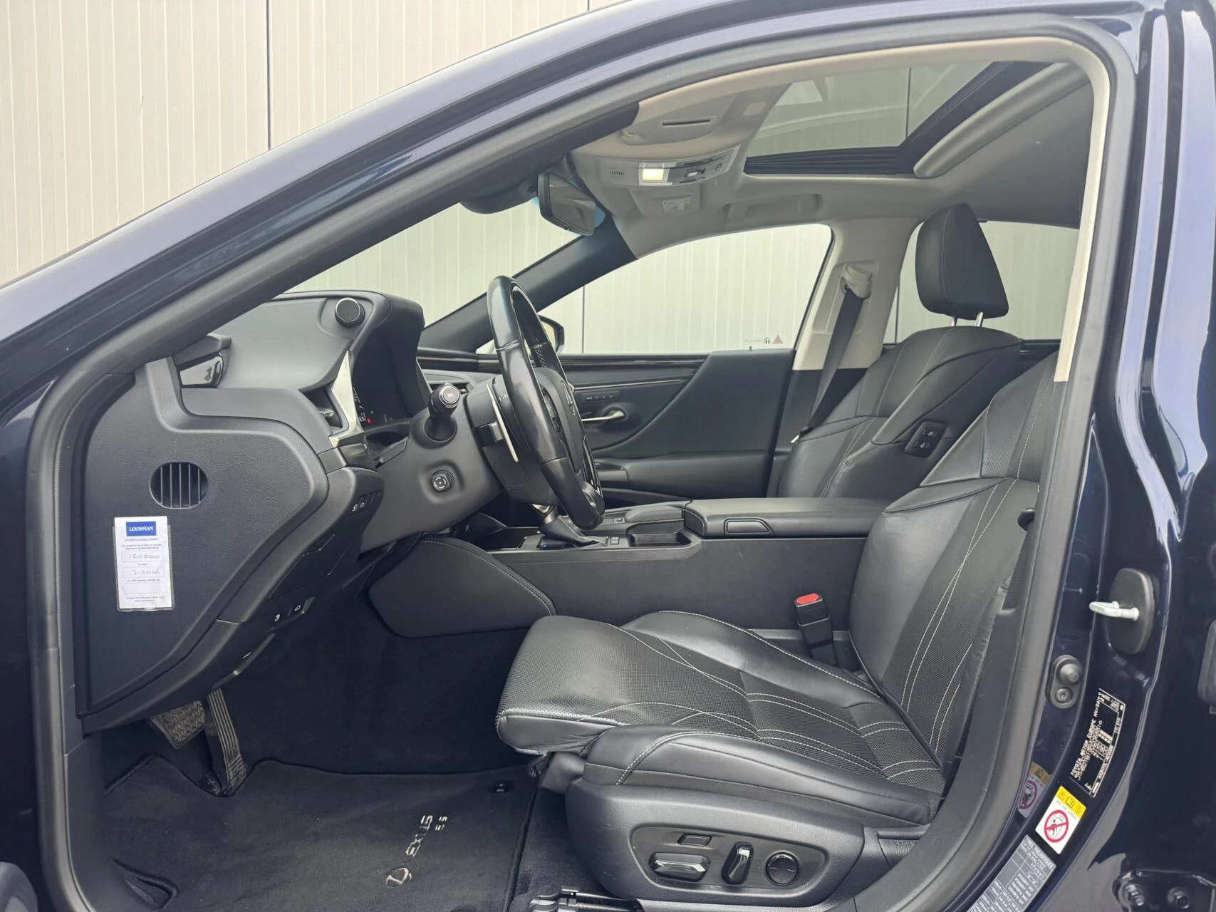 Hoofdafbeelding Lexus ES