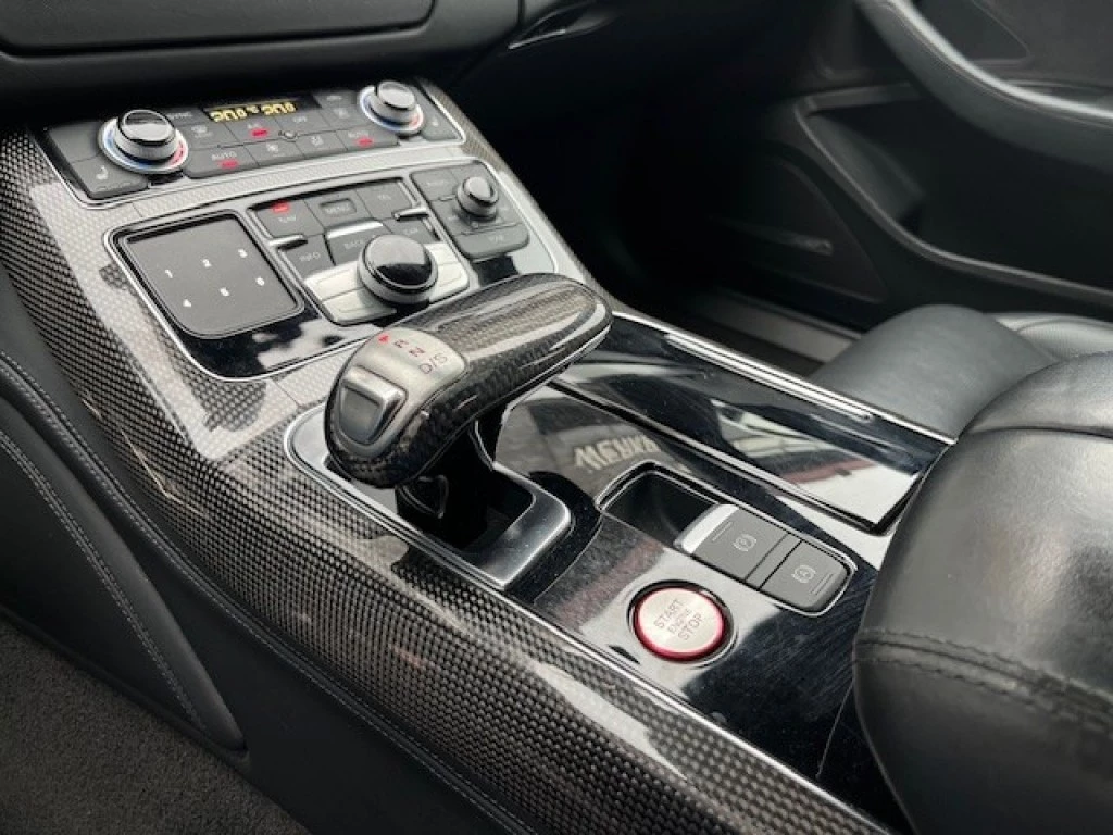 Hoofdafbeelding Audi S8
