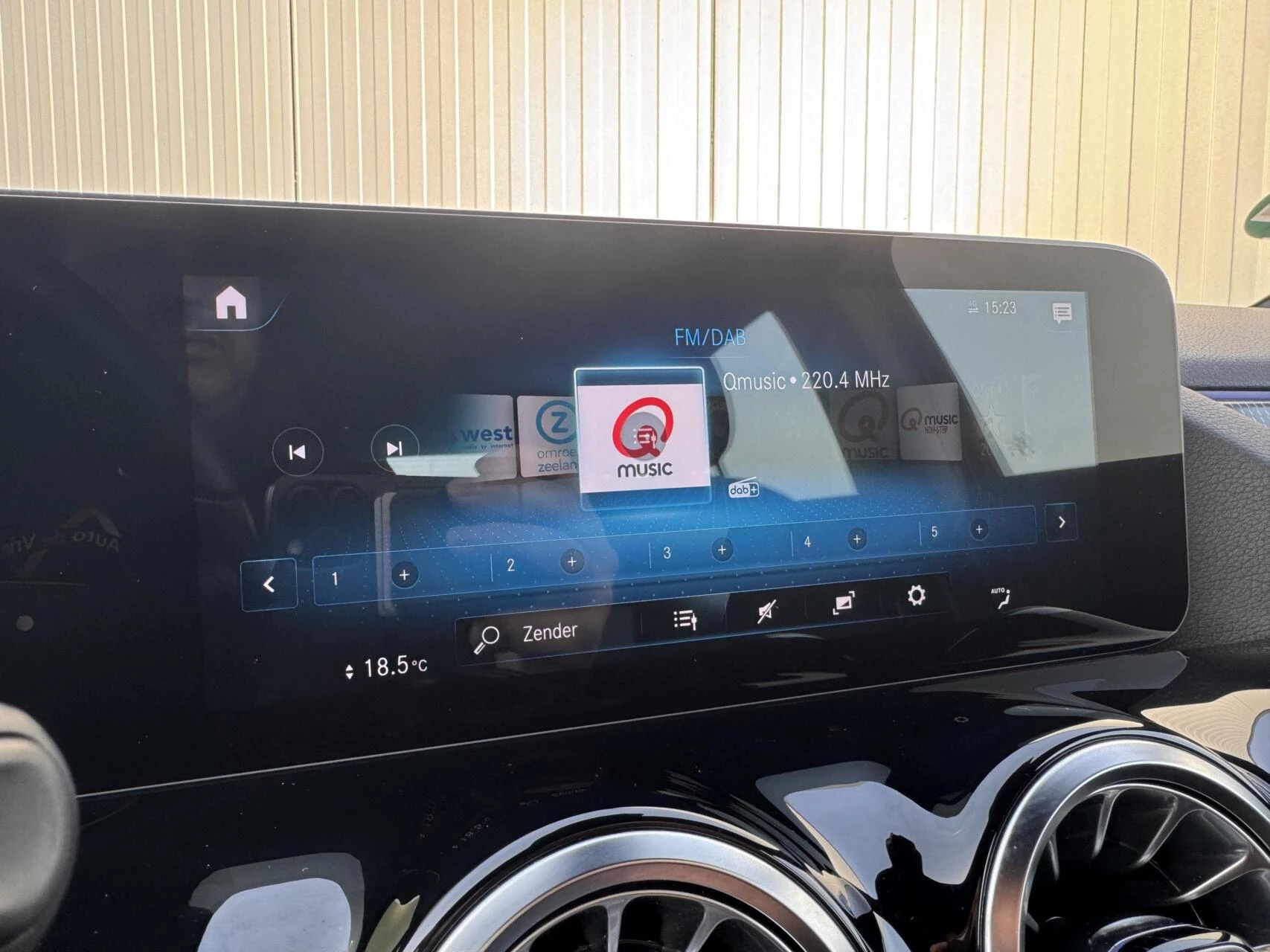 Hoofdafbeelding Mercedes-Benz EQA