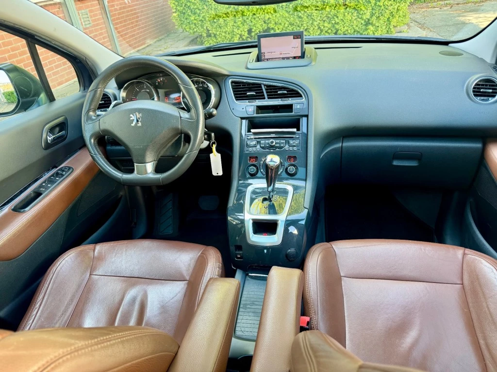 Hoofdafbeelding Peugeot 5008