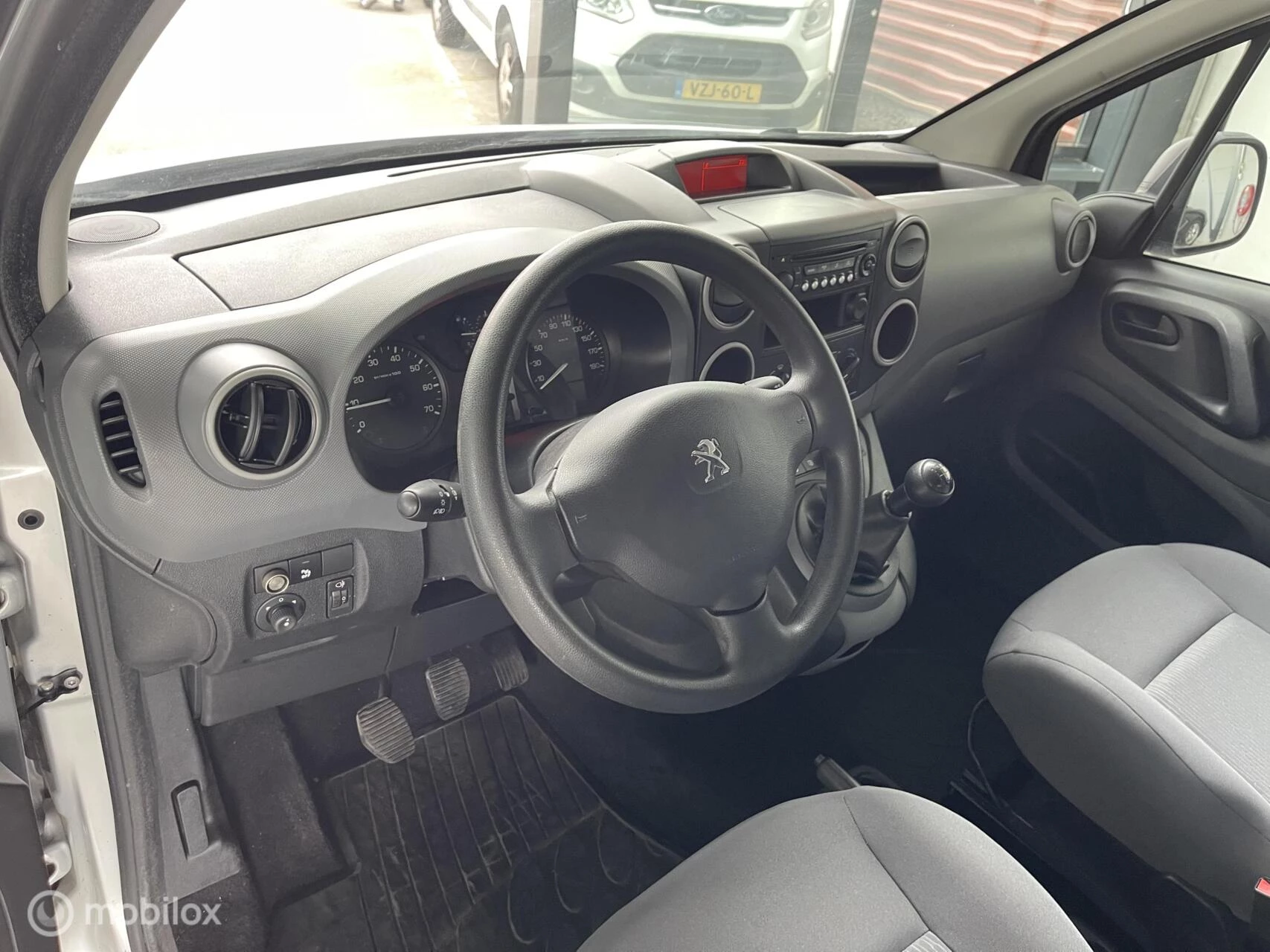 Hoofdafbeelding Peugeot Partner