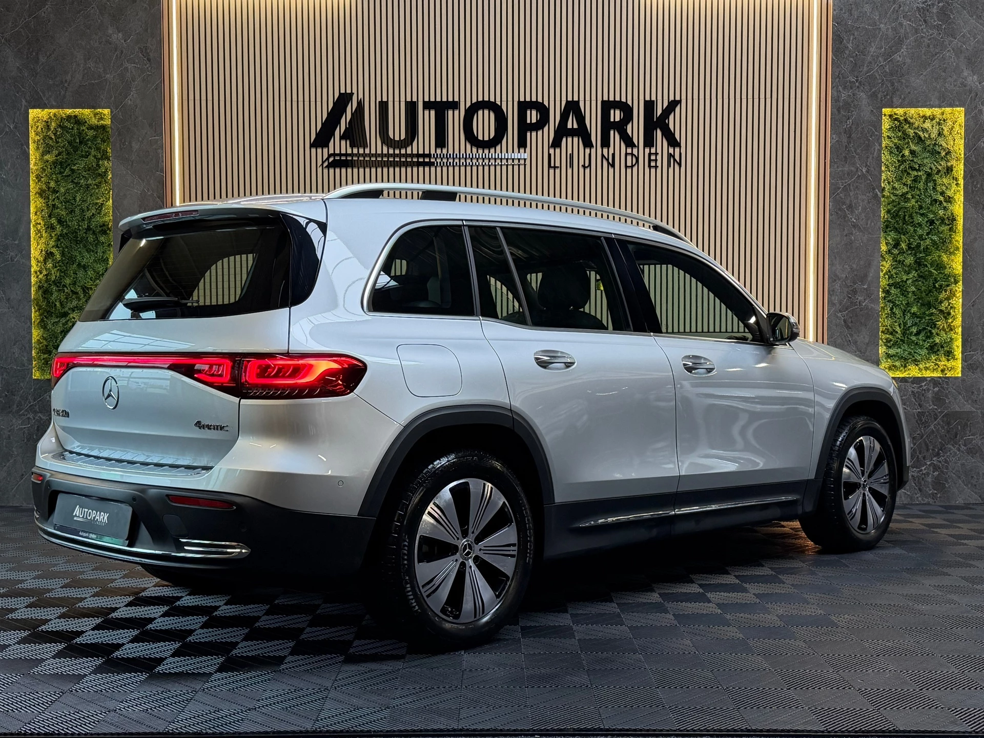 Hoofdafbeelding Mercedes-Benz EQB